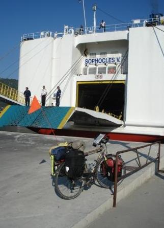  Griekenland - veerhaven van Igoumenitsa - aankomst ferry naar Veneti�